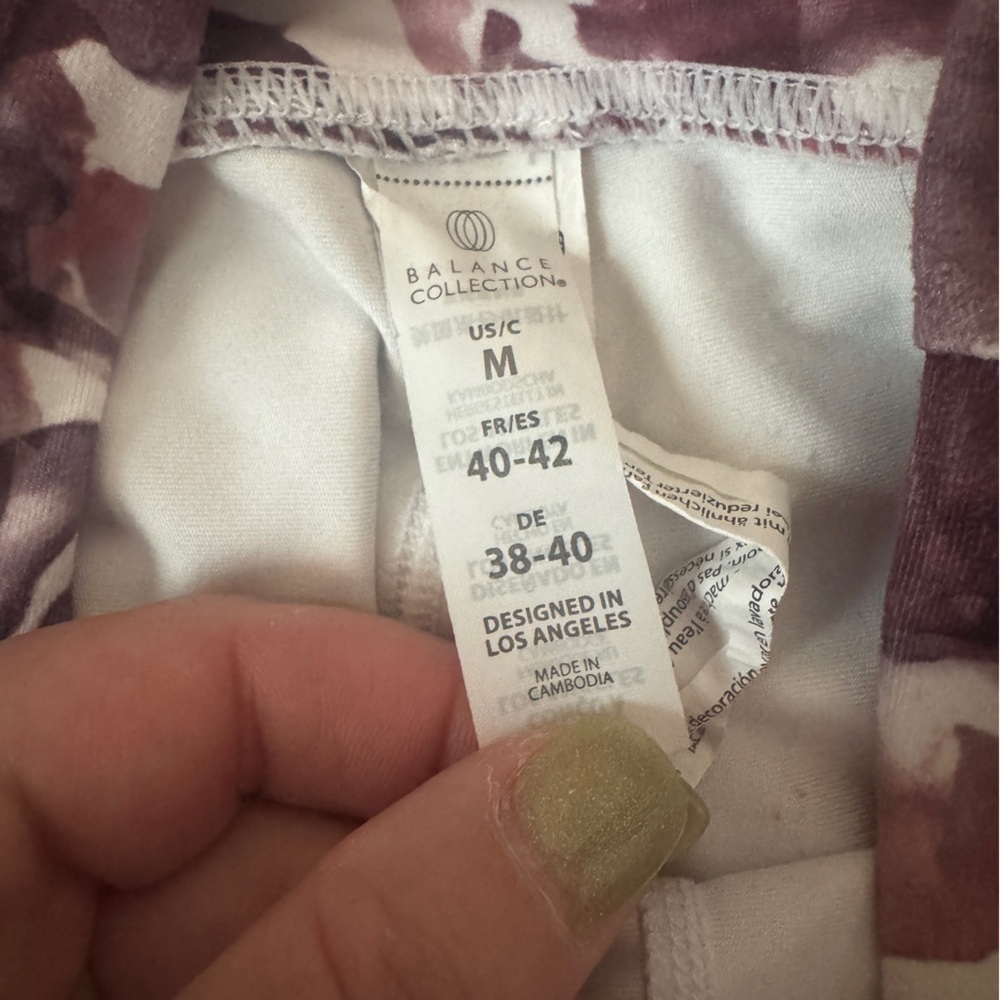 Balance Collection Size Medium White with Pink floral Design - Picture 4 of 6
